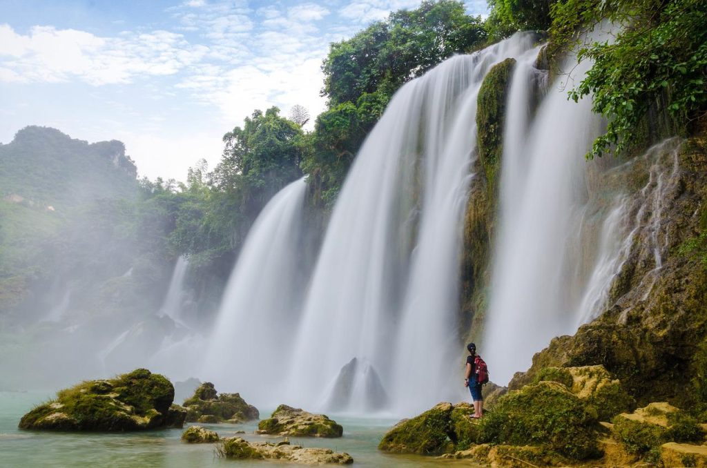 Ban Gioc Waterfall, just part of the amazing beauty of Vietnam